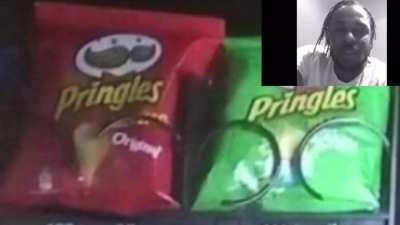 Pringle’s in a bag???? 😳😳r/cursed images lol😭😭😂