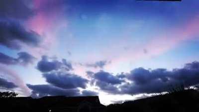 Clouds Crisscrossing the Sky in Boynton Beach, FL [0:44]
