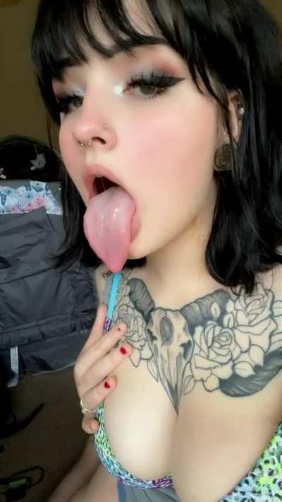 anyone else have an oral fixation?ð