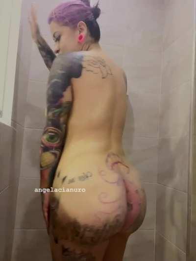 My Curvy Ass Is Impatient For Dick