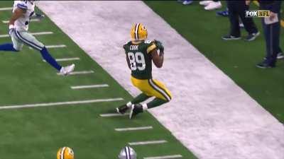 [Highlight] Aaron Rodgers finds Jared Cook for an incredible reception to get the Packers in field goal range with three seconds to go (2016 NFC Divisional)