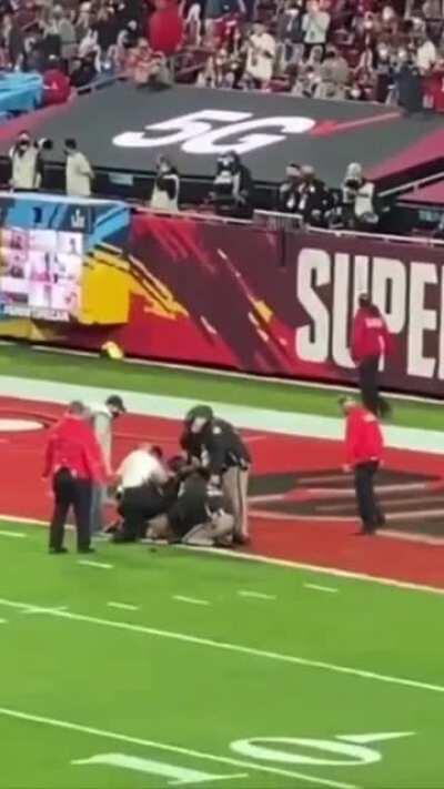 WCGW Streaking at the Superbowl