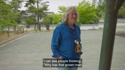 Compilation of James May's laughs with RoBoHon