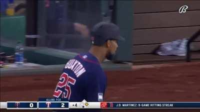 [Highlight] Byron Buxton, in his first game back from a hip injury, beats out an infield single by a mile