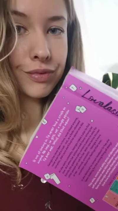 I love the days when I can read all day long... F 25 and librarian