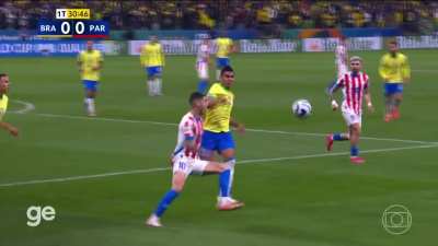 Casemiro matando paraguaio