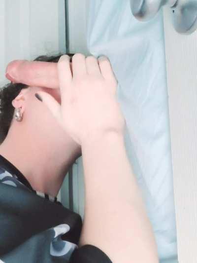 The 8x6 Brit visited my gloryhole today. We got a full 30 min worship session in. I love watching my tongue caress his balls.