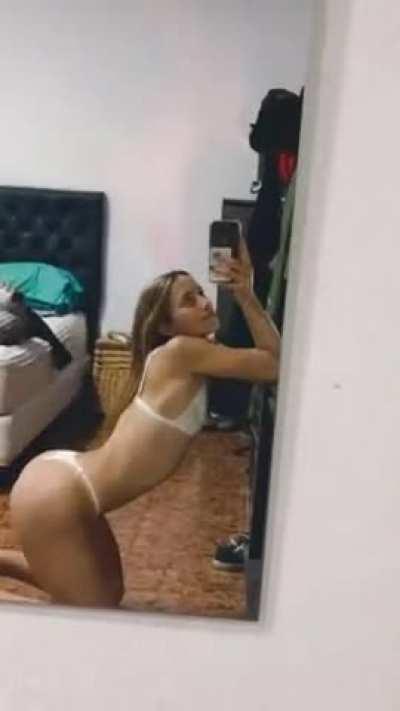 I’ll suck your dick if you let me ride your face, deal?