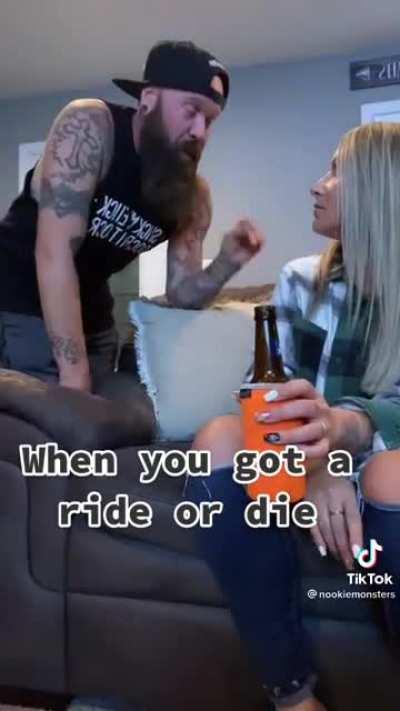 @nookiemonsters My buddy close to his first million view video ! Swoop over and like and follow if you guys could plz 🤙🏻🤞🙏🏻