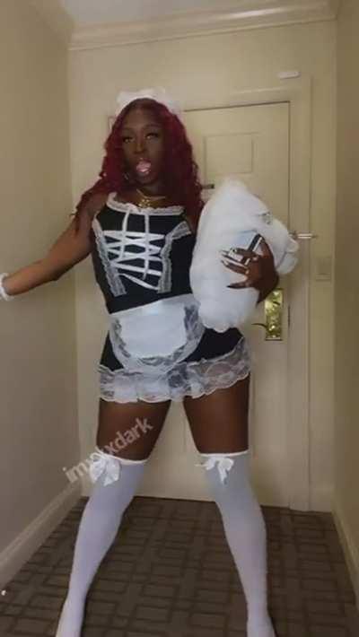 When The Maid Comes To Clean Your Dick