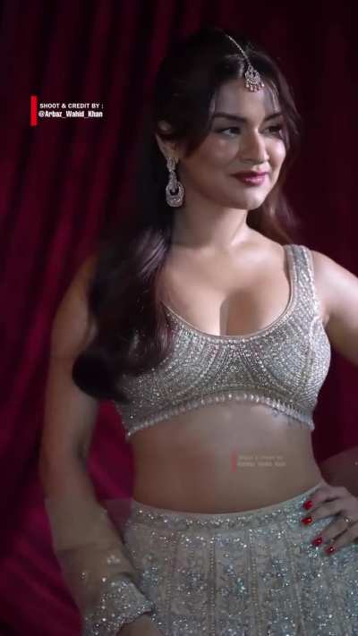 Avneet Kaur at Deewaniyat ki Diwali Party- IG- October 2025