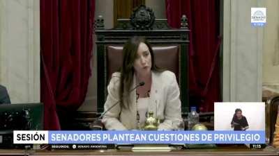La vicepresidente Victoria Villarruel ubicó a la senadora kirchnerista Eugenia Duré y le pidió que no use políticamente a la causa Malvinas
