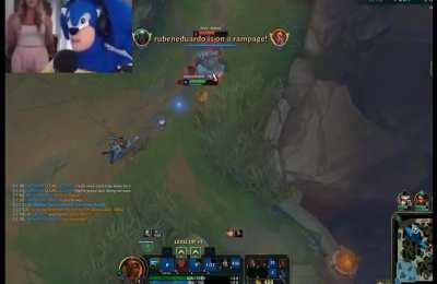 a little something dirty from me 😇 pyke main forever 🤙 ignore gf in back 🥱