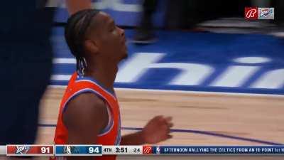 [Highlight] SGA thunders down the dunk over Porzingis!