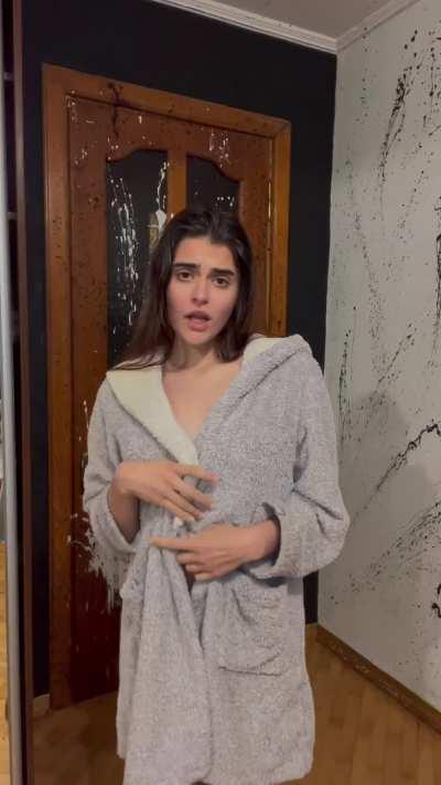 a guy on tinder said I'm hot..is that fair