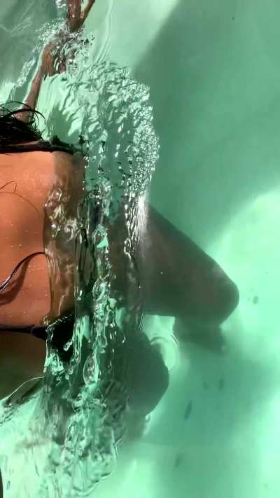 it is hot, come cool off with me