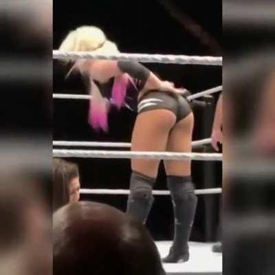 Alexa Bliss live shows (upscaled 60fps)