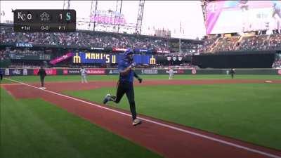 JP Crawford is a first pitch killer as he crushes the first pitch for a Solo HR