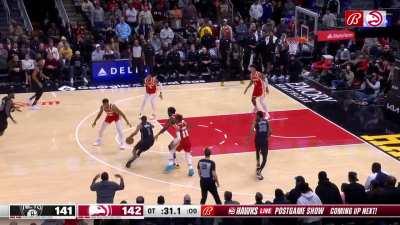 [Highlight] 5'11 Trae Young playing isolation defense on 6'6 Mikal Bridges in OT, and a tough shot make from Mikal over Johnson