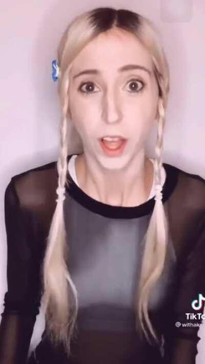 Venti’s EN VA (Erika Harlacher) singing a song