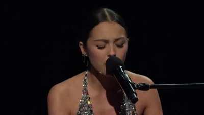 Olivia Rodrigo: vampire (Live) - SNL