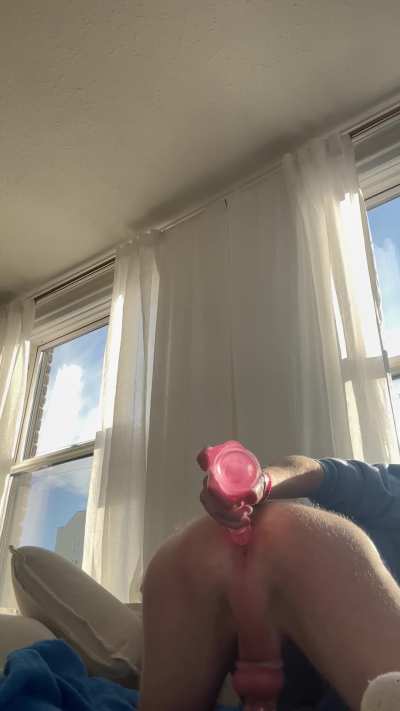 24, locked, and playing with my hole 🥹