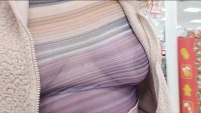 love my see thru top!