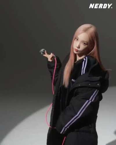 211118 nerdyofficial IG update X Taeyeon