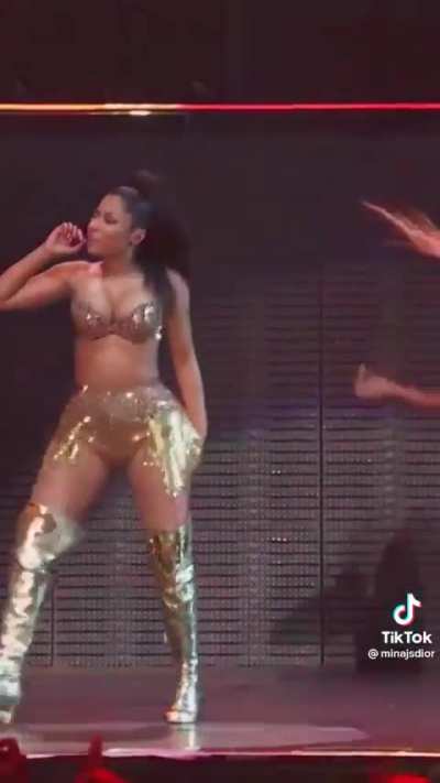 Nicki’s PinkPrint era 🫣😭💕