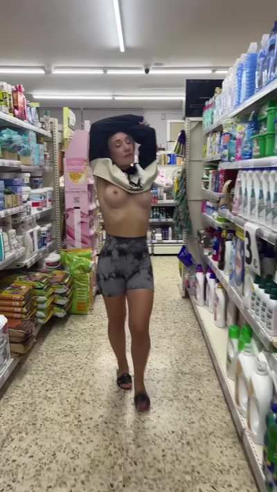 Accidental flashes like this make shopping so much more exciting