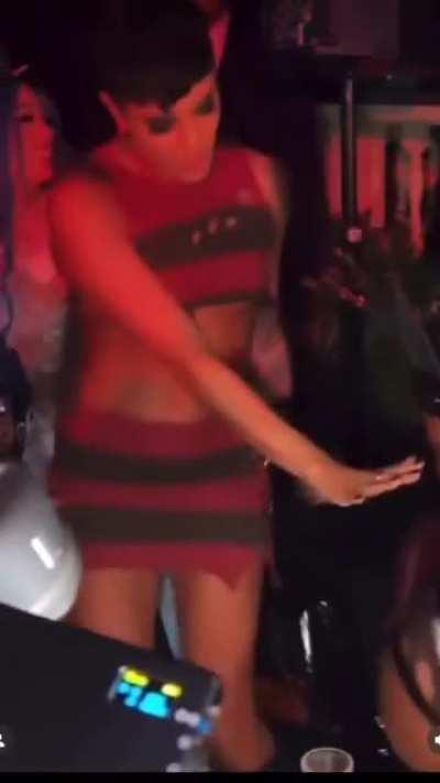 These Two Vids Of Meg 😩