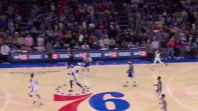 [Highlight] James Harden unleashes the midrange on his way to 16 points in the 4th quarter