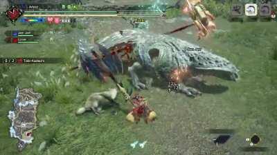 I play charge blade the simple way. *Spin*