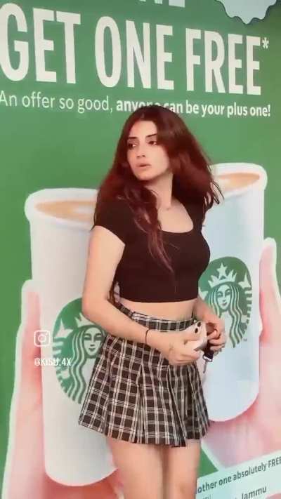 Aryanshi sharma 🍌🔥🍑🔥💦