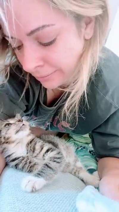 Can honestly say I’m utterly devastated. I lost my baby in my arms tonight without warning. I’m so sorry Ginnie.