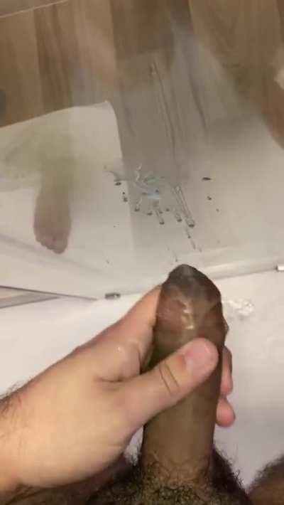 I love to cum in the shower!