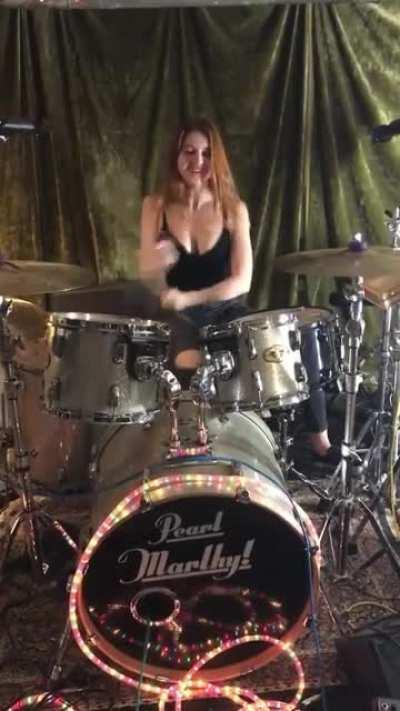 Marlhy “a visual representation of when the caffeine kicks in”