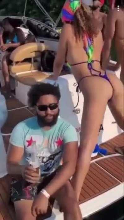 HMC while I twerk on the stern