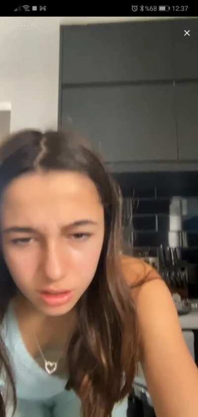 Zeynep kamilde pasif araniyor cok azdim