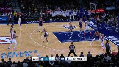 [Highlight] Embiid euro steps for the easy layup!