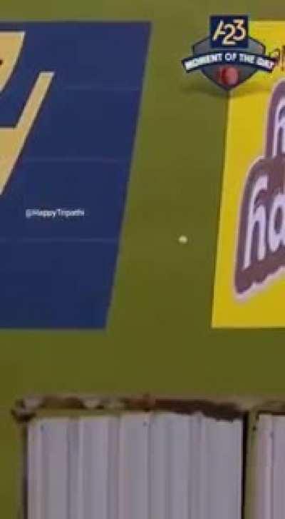 can't think a title for this