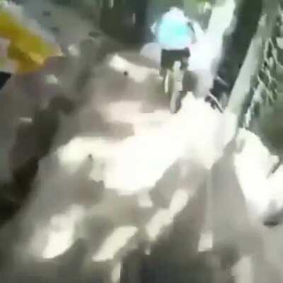 Never follow a man with Arg jersey :-)