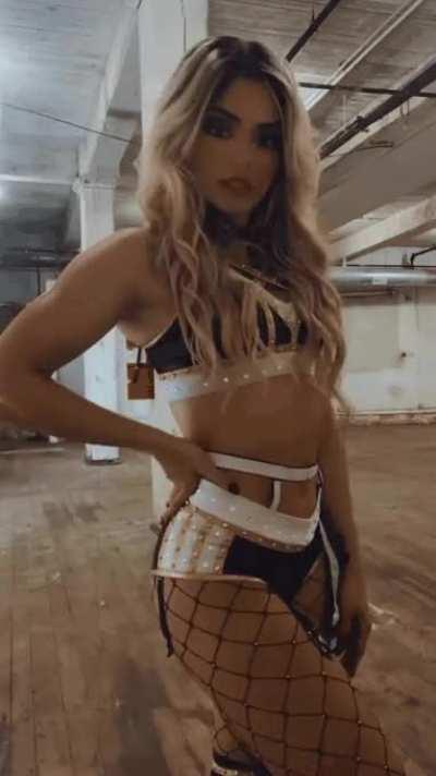 Tay knows...🔥🍑