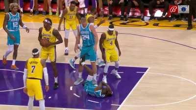 [Highlight] Rajon Rondo Ejected For Foul on Terry Rozier