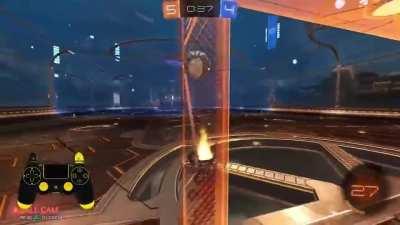 Perfect defense into counter attack from #1 ranked 1v1 player in the world