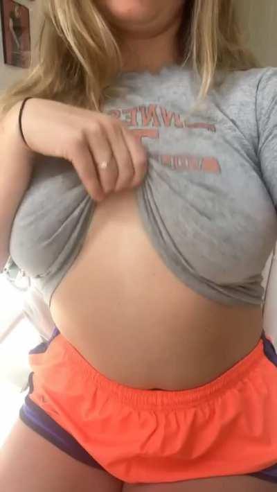 Saturdays are for football! my tits are out for the Vols, who are you watching?