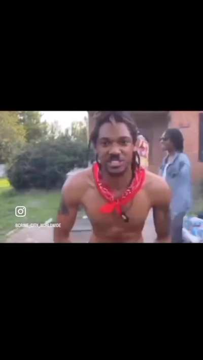 Bra wtf somebody ban dis nigga from city