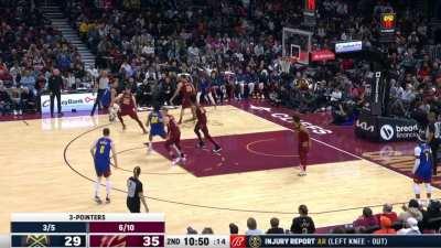 [Highlight] Dean Wade makes a tough corner fadeaway 3-pointer to beat the shot-clock (Wtih Replays). Craig Porter slams hard on the brakes and Zeke Nnaji drops.