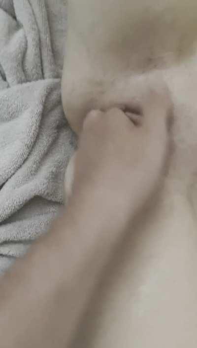 Can you hear how soaking wet he made my pussy?😫