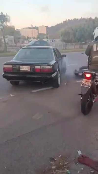 Fiscalización de Carabineros a auto 